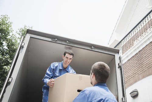 Low-carbon van used for sustainable storage operations
