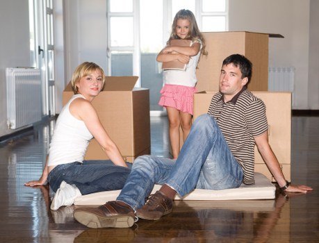 Families using mobile self storage during a home move in Dollishill